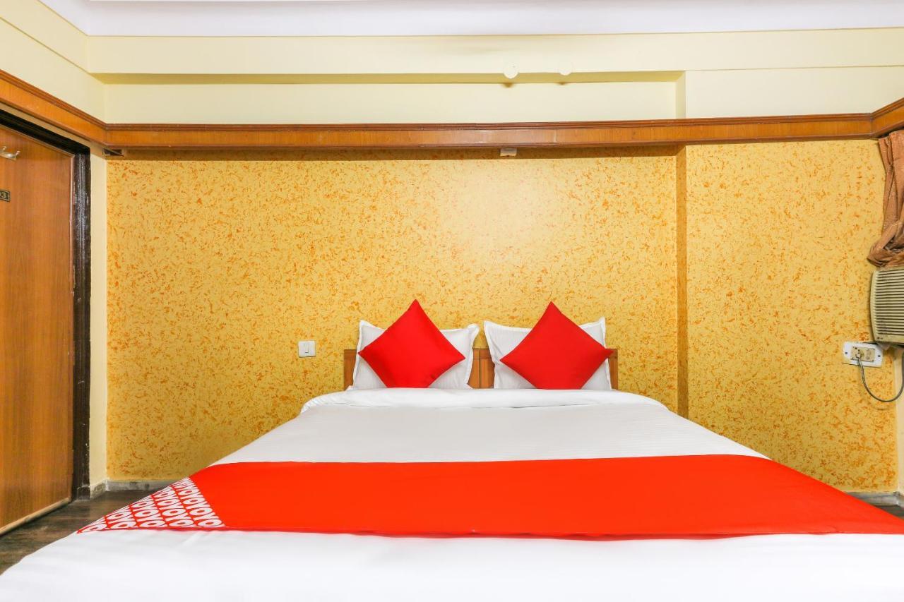 Oyo 62194 Pleasure Palace Hotel Indore Ngoại thất bức ảnh