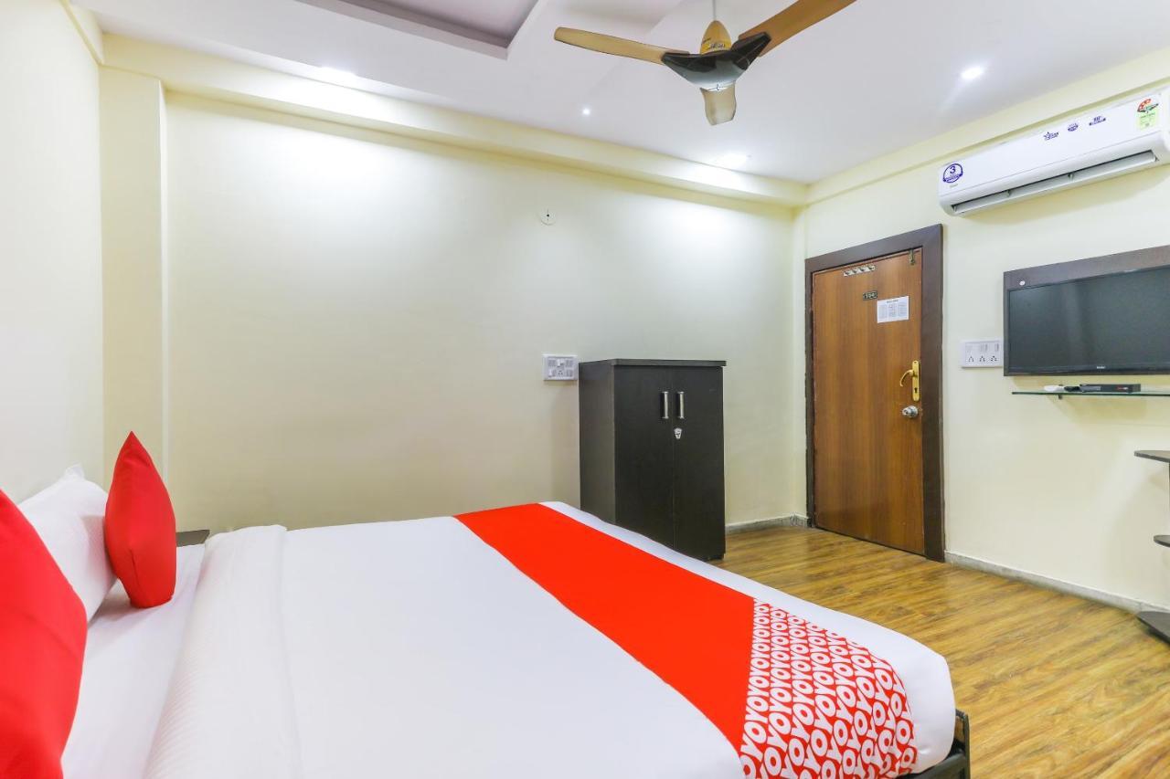 Oyo 62194 Pleasure Palace Hotel Indore Ngoại thất bức ảnh