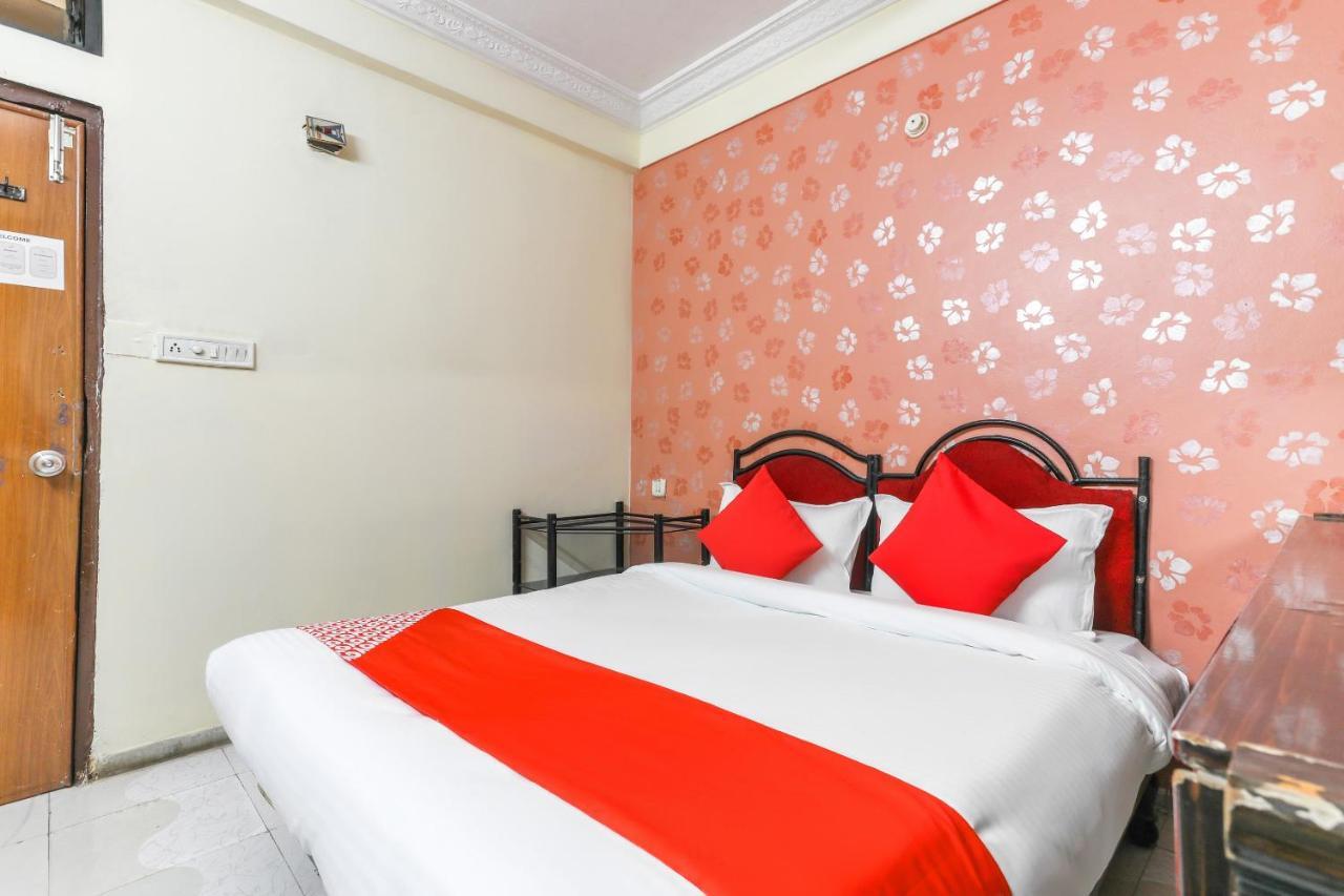 Oyo 62194 Pleasure Palace Hotel Indore Ngoại thất bức ảnh